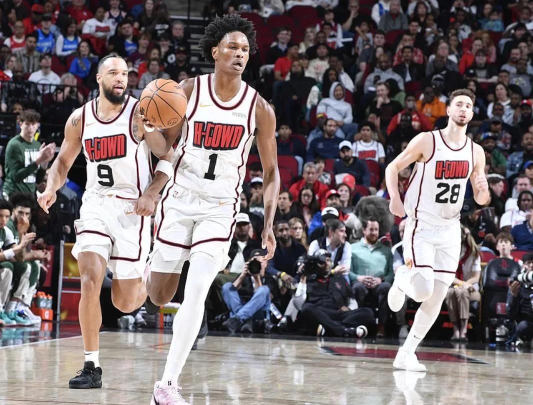 格林狂砍约基奇分,雄鹿迎来新赛季高光!