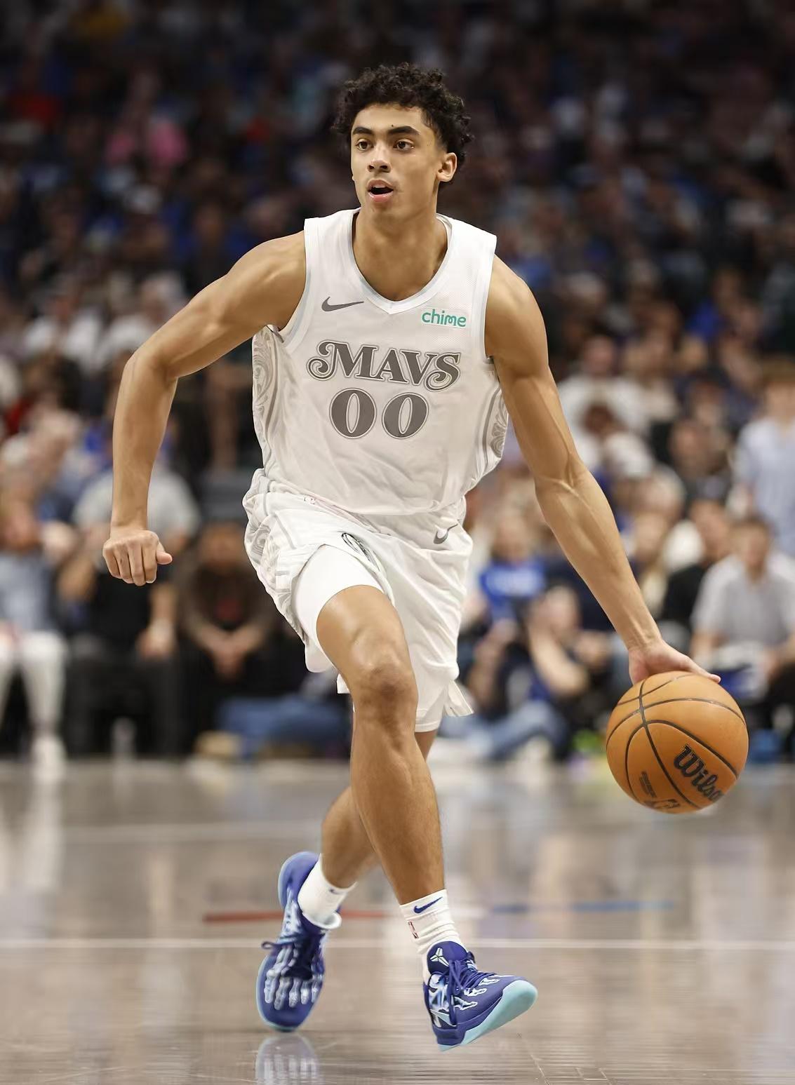 关于勇士复出首战,全明星入选状态火爆,欧文成为焦点!的信息