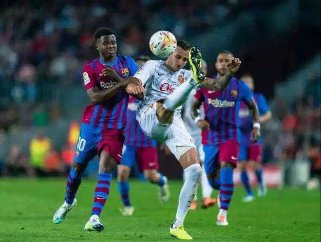 莱万多夫斯基爆冷击败西班牙队，大胜引爆全场！